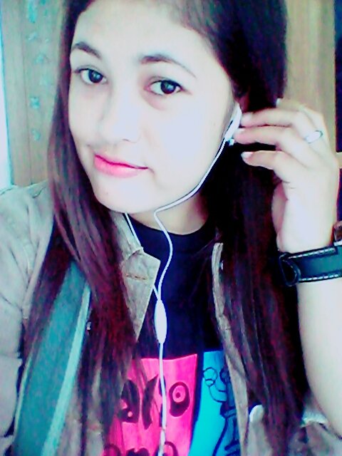 Reyhati16's tweet photo. Narsis we https://t.co/0uI0qGsSSh