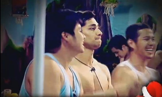 PBBabscbn's tweet photo. Makiparty mamaya kasama ang Regular Housemates sa #PBBbeachparty! Don't miss this fun episode! https://t.co/LKzB7sH6G4