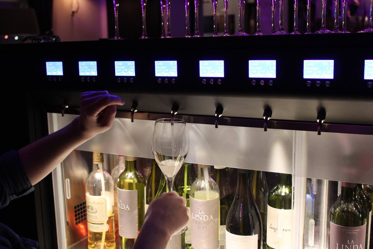 ByTheGlassInt's tweet photo. @ontmoeting_oss has kind staff, nice food and an excellent choice of wines. In other words: it's a great place! https://t.co/DNuNMhKSoF