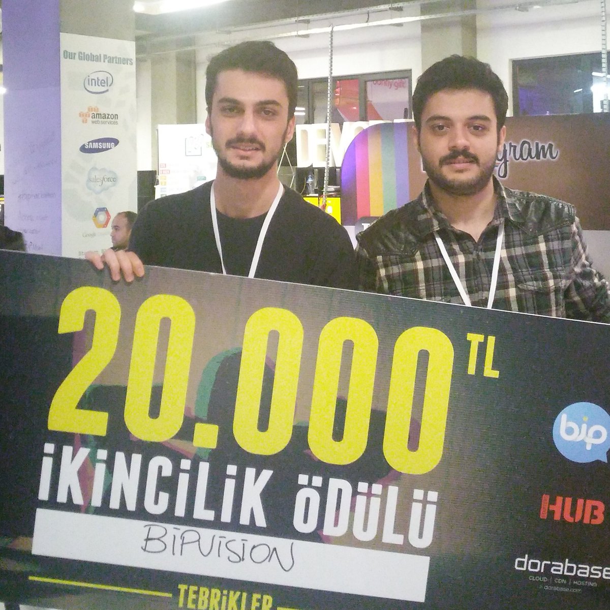 gurakyuz's tweet photo. #biphackathon https://t.co/QSXo0YY5S3