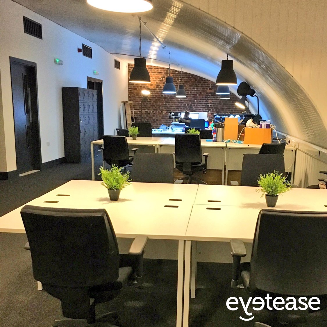 CarlMcgregor's tweet photo. Looking for a new office in London? The Eyetease Bunker is now open to applicants! #startup #innovation #OfficeSpace https://t.co/ucJlDZg85u https://t.co/iK1I2x3w8k
