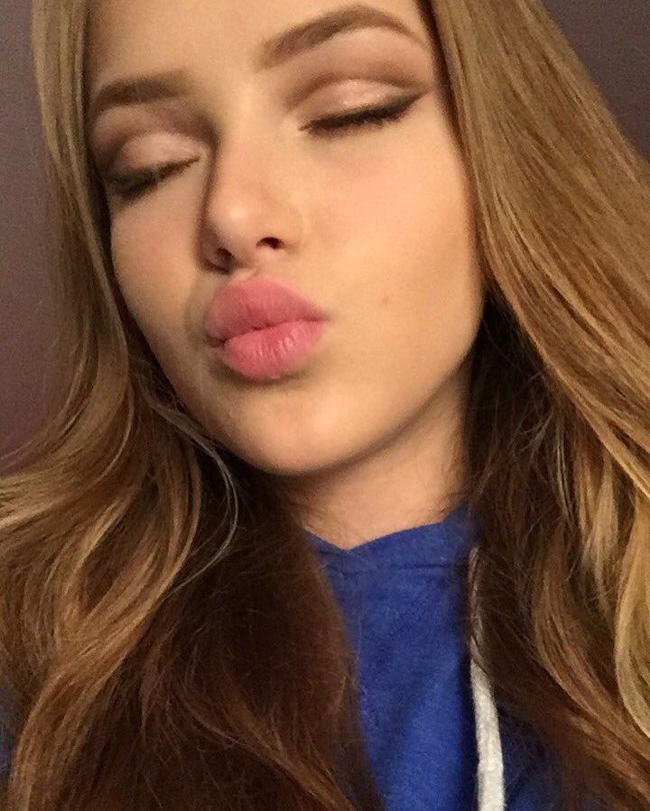 Grace Hanrahan (hanrahan2_grace) Twitter