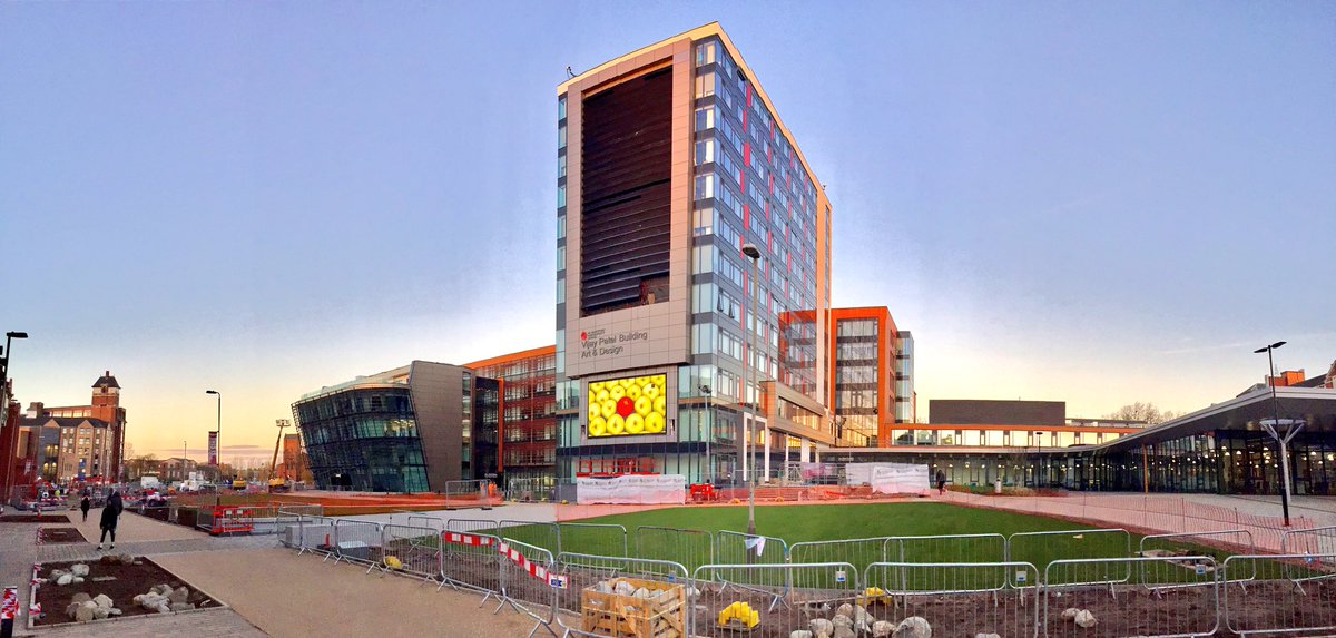 dmuleicester's tweet image. ICYMI on Friday... the big screen on the side of our Vijay Patel Building is ON 🎉🎉🎉👍 #dmu #Leicester