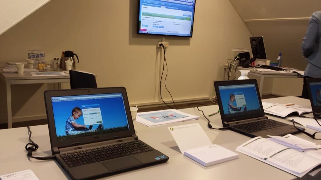 EefvdStreek's tweet photo. Honderden medewerkers in meer dan 150 trainingssessies... Vanaf vandaag werkt alle zorg van @wzuveluwe met ECD van @Nedaphealthcare https://t.co/dcyy1RrrW8