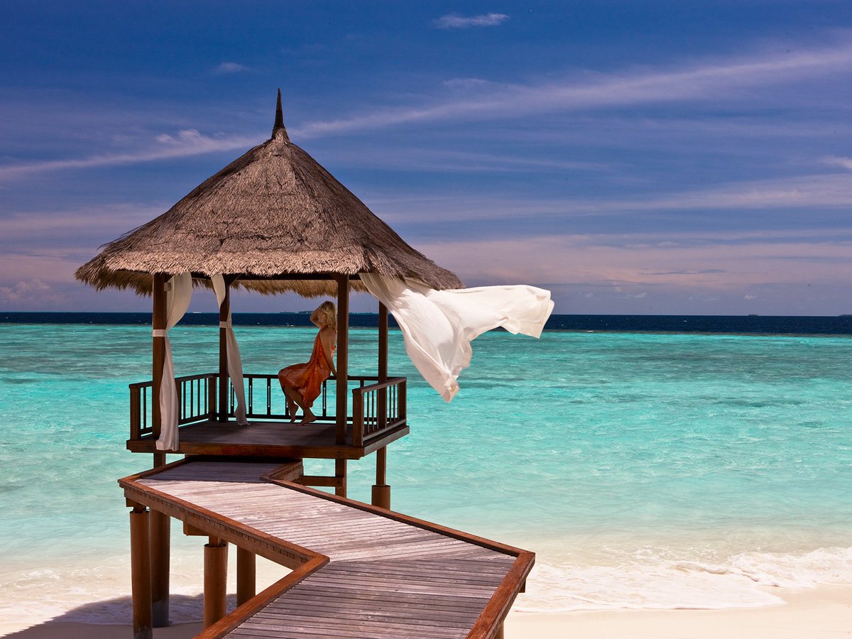Banyan_Tree's tweet photo. Give your loved ones our e-gift card, providing them the luxury to choose from our 24 destinations.
https://t.co/jcaFckvXex
#GifttoRemember. https://t.co/ZDLEfOuEJM