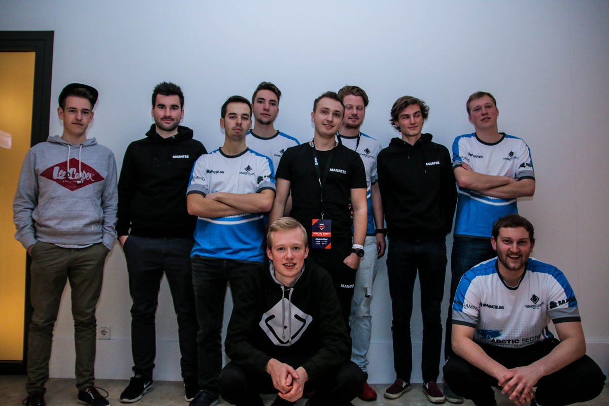 Venko_Gaming's tweet photo. We have met our sponsor @ManateeGG last Saturday at the @ESLBenelux event in the @AmsterdamArenA, nice to meet you guys! #VenkoLOVE https://t.co/OYQwbny8aV