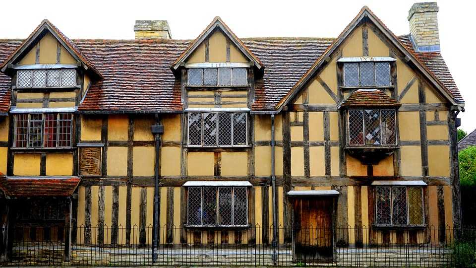 Stokesmaryanne's tweet photo. This day in 1952, #WilliamShakespeare #married #AnneHathaway. Come to us for a #marketing #marriage made in heaven!
https://t.co/yGHDqsNa7U https://t.co/oUBWjFg84E