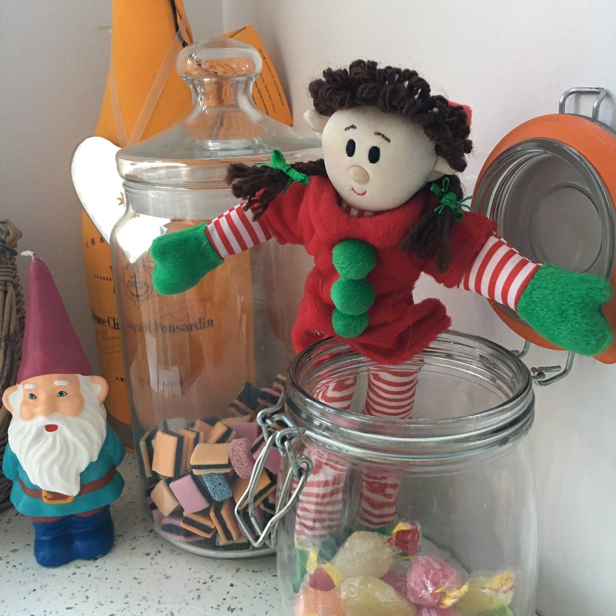 eboptv's tweet image. some #elf #mischief ahead of #filming #storytime this is so much fun :)