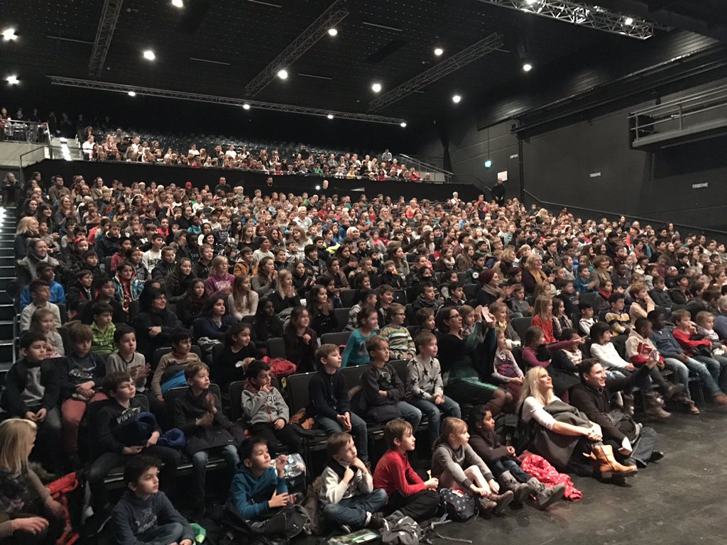 "Musikalisches Klassentreffen" Vorstellung der Kooperationsprojekte der Stuttgarter Musikschule mit allg. bild. Schulen im Theaterhaus S
