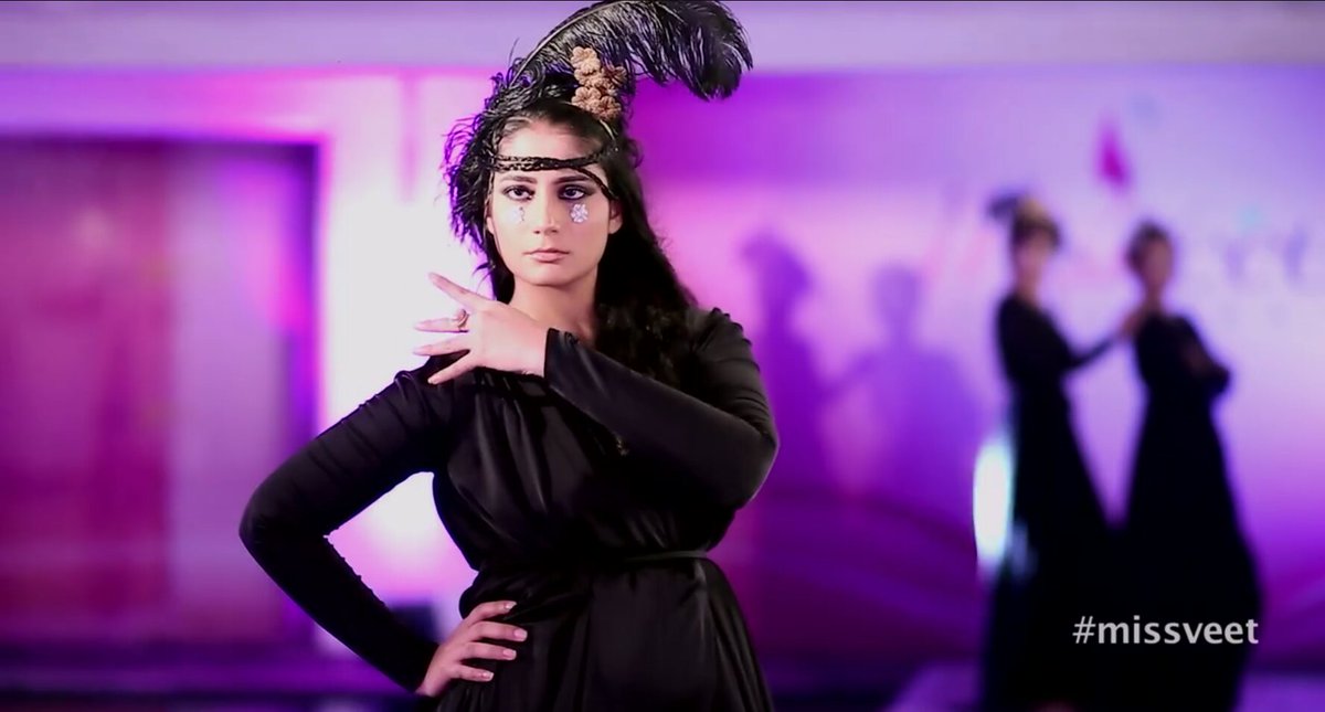 sameen_rashid's tweet photo. Unleash the warrior within!
Wardrobe: @fahadhussayn  #sameenrashid #missveet #warriorprincess #fashionshow #notjustamodel https://t.co/ejKnlmHAym