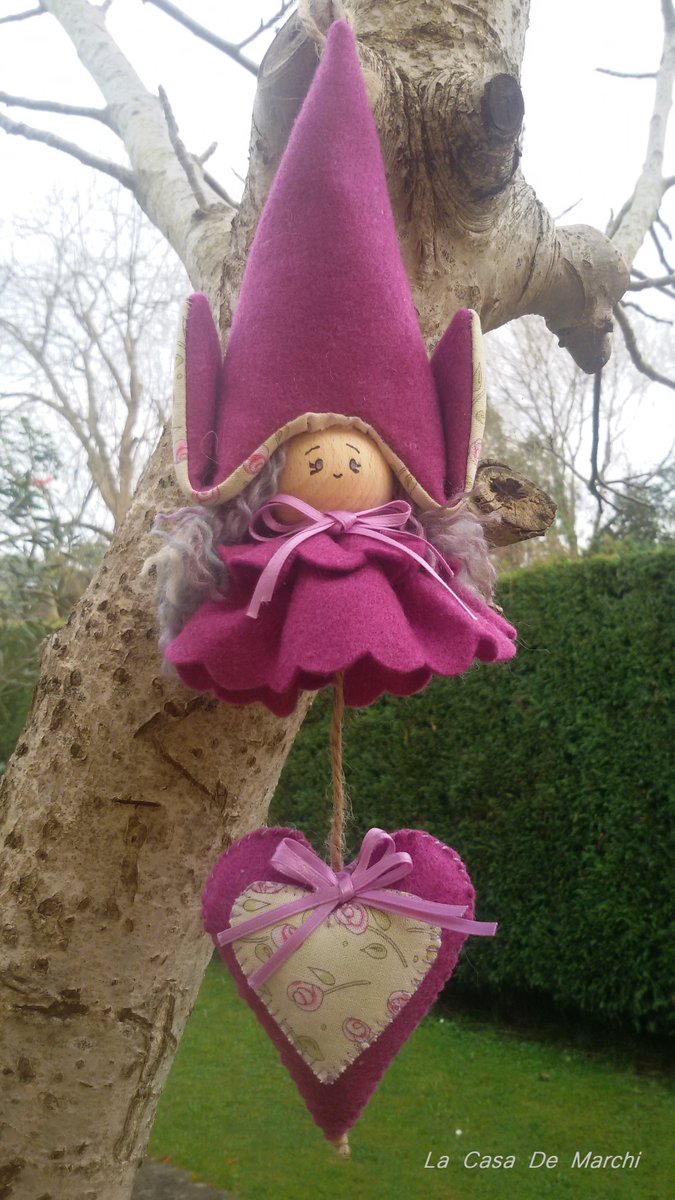 Muñeco decorativo #HechosAMano en fieltro <a href="/lacasademarchi/">La Casa De Marchi</a>  #TiendasOnline #Decoracion #blog