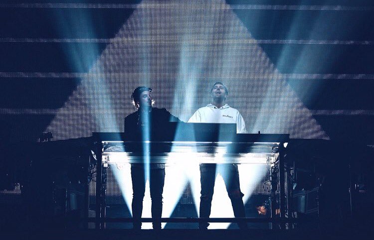 WeAreAxIng's tweet photo. STEEL YAAAARD👊 @Axwell @Ingrosso #Axwell #Ingrosso #AxwellIngrosso #WeAreAxIng https://t.co/NJSQT7bvJK