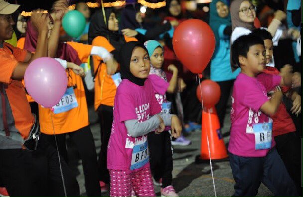 balloonnightrun's tweet photo. A big thanks for your support. We appreciate it sooooo much ! 😘😘😘🎈🎈🎈 #balloonnightrun2016 #bnr16 #bnr3 #appreciationpost https://t.co/4wrccxRBN7