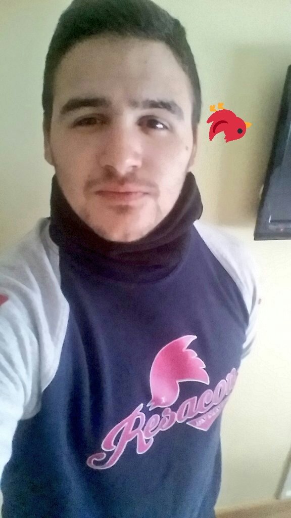PabloKrrY's tweet photo. Foto pa' que parezca que salgo a correr y pa' la cama otra vez. #LaCenaEsMia @ResaconSanPedro https://t.co/qjUk6ZuQY7