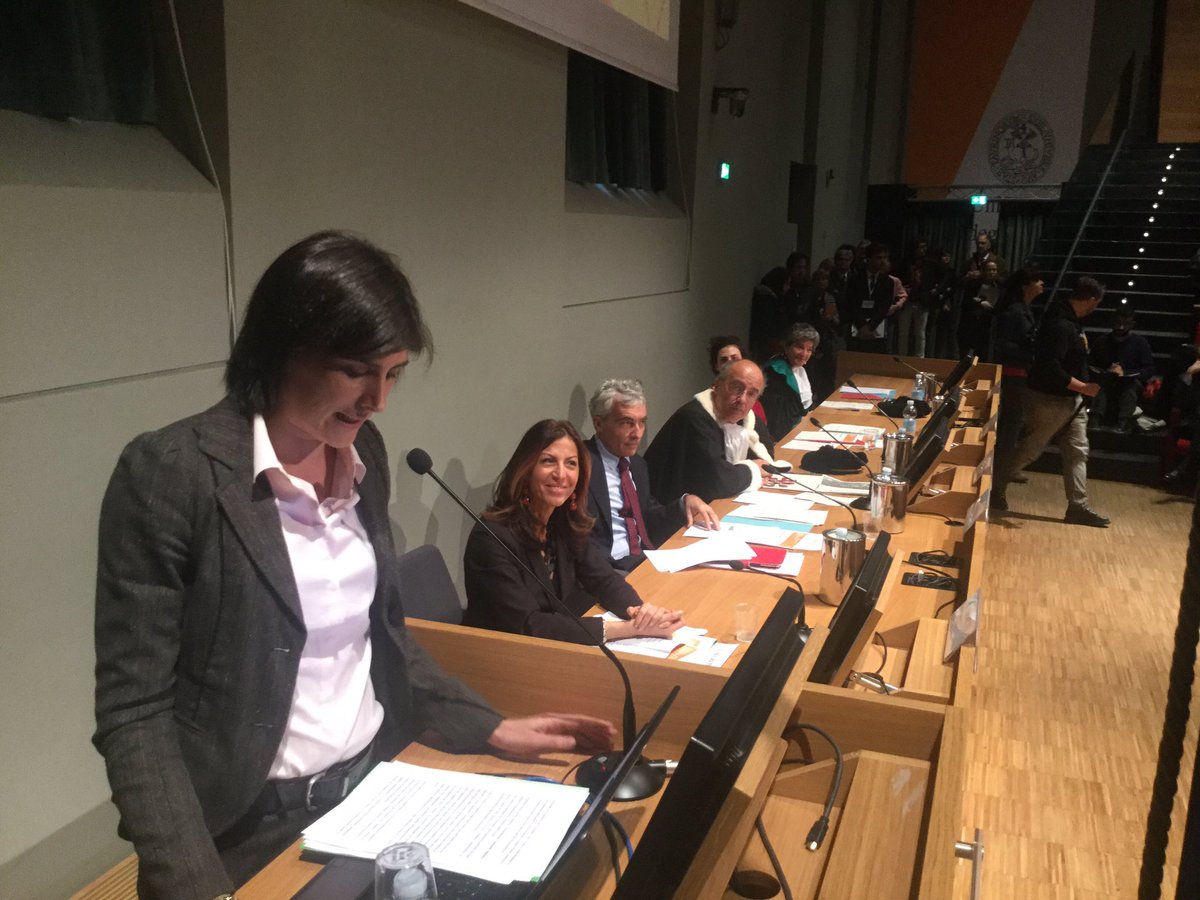 unito's tweet photo. Appendino 'L'#Università è priorità per #sviluppo culturale e territorio. L'alta #formazione non è opzione'. #unito inaugurazione A.A. 16/17 https://t.co/VCQQ8eLrrg