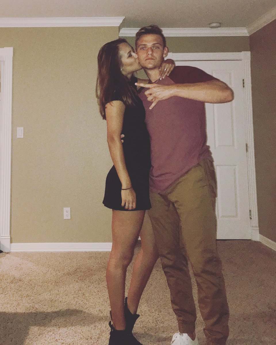 MeaghanJerrard's tweet photo. Happy 20th Birthday to my best friend! I feel so incredibly lucky to call you mine! Hope you have the best day ever!!! @shkodaddy28 ♥️ https://t.co/JISo2xVBYG