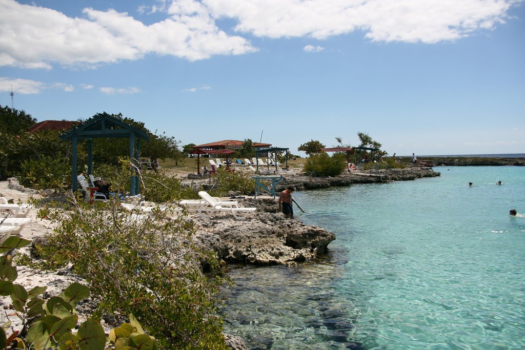 wildcaribe's tweet photo. Playa Giron a really hidden secret to be discoved in Cuba! #travel #scuba https://t.co/8C02wSrTaH https://t.co/WolREbW68V