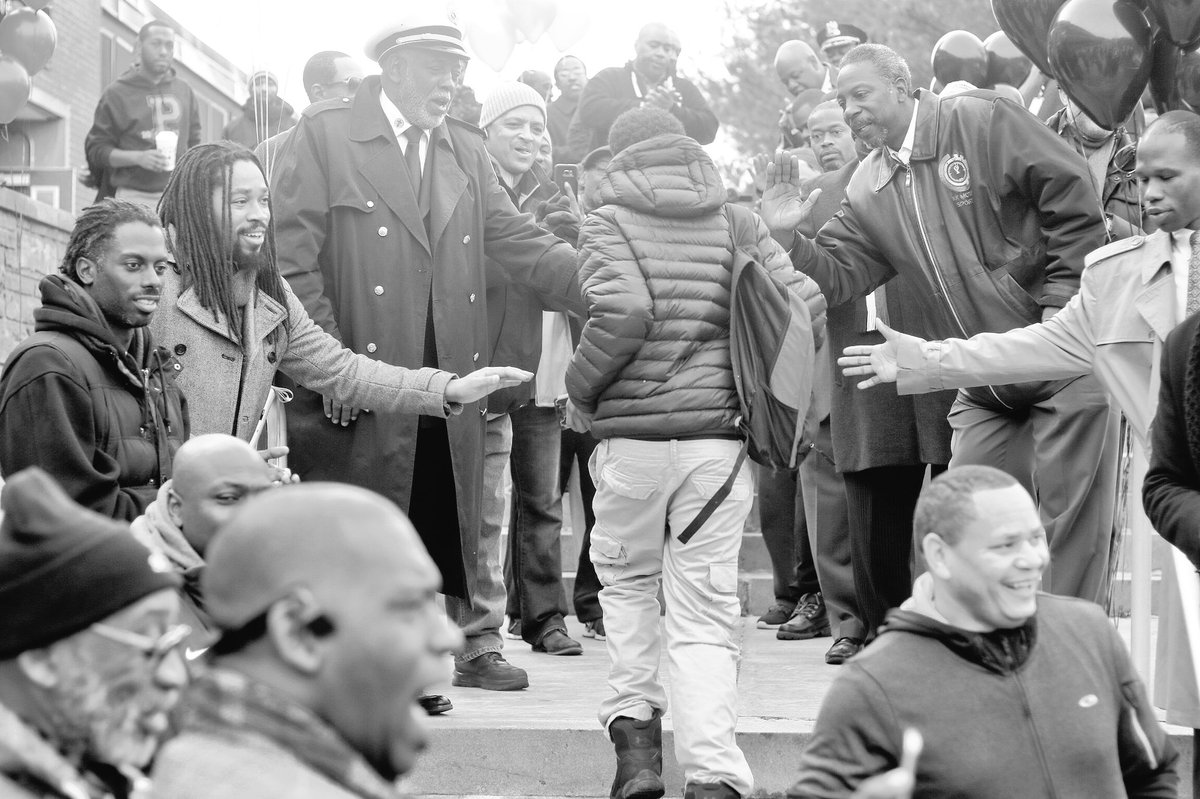 TariqToure's tweet photo. Honored to be with 100+ Black Brothers gathered this morning to welcome Connexions HS student back to school! #BeTheLight #KEYSDevelopment https://t.co/c6QQ4By2DD