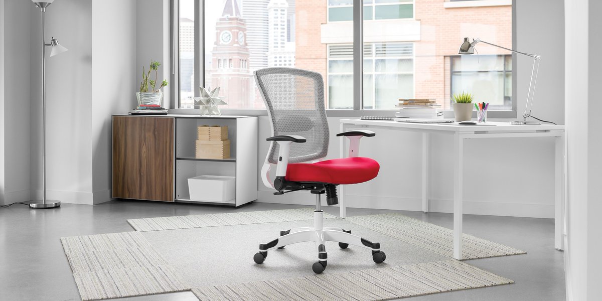 SPACESeating's tweet photo. Getting back to work after a long weekend is easy when you have the comfort of #SPACEseating waiting for you at the office. #officespace https://t.co/4ywi3MbpiJ