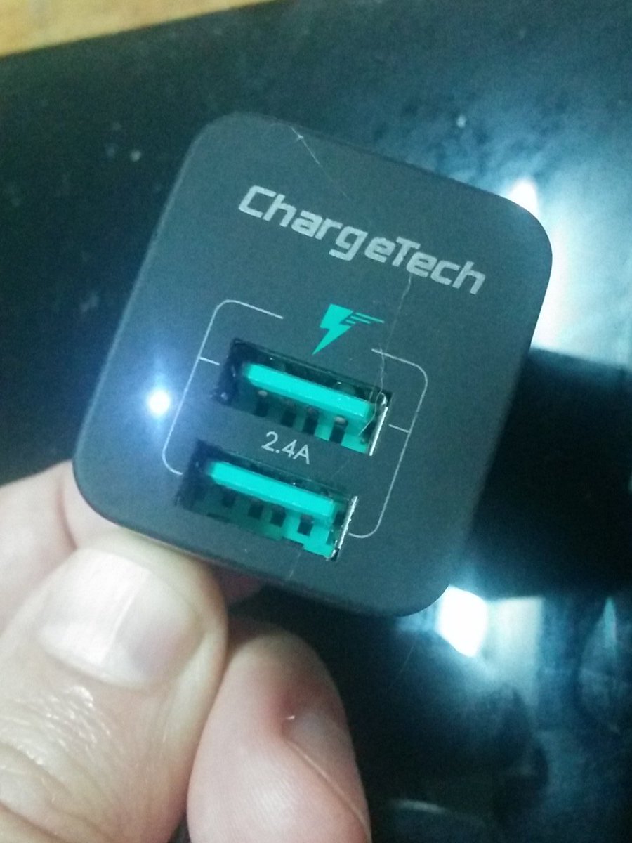 Crypto_Krill's tweet photo. US$46 for economy international shipping for $20 worth of products which weigh 120 grams or 1/4 pound #ripoff @getchargetech #chargetech https://t.co/kAgRhOta4c