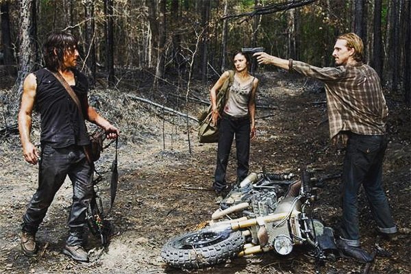 Fans_twdespa's tweet photo. Especial, Mes de TEMPORADAS
( Temporada 6 )

#TheWalkingDead
#Temporada6
#DarylDixon
#Dwight 
#Sherry https://t.co/ZW3aO8sCMH