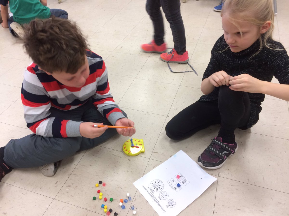 MrSHighview's tweet photo. Today we continued to learn about time on analogue clocks with @MrBHighview's class. https://t.co/Cgz8MU3Pi6