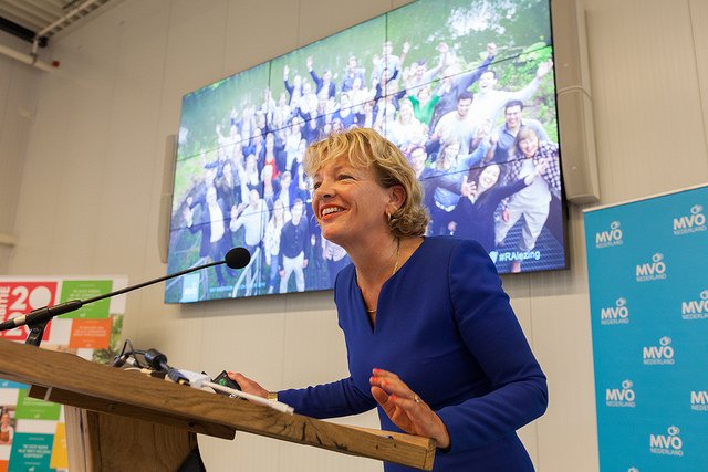 MVO_NL's tweet photo. Mooie column van @MariavdHeijden in @TgthrNL: https://t.co/IJtpeYDbn3. Over inclusief ondernemen en de #RAlezing. https://t.co/3xefdGG2w5