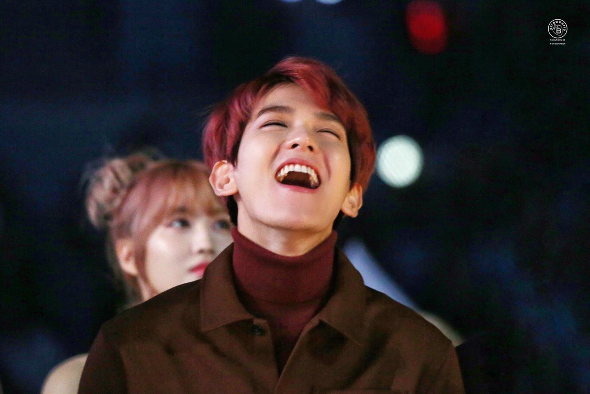 OOHJIRAT's tweet photo. จะรถคันละกี่ล้าน ตุ๊กตาหน้ารถก็คงไม่พ้น ............. #ชานแบค #chanbaek https://t.co/XLCpEahdmL