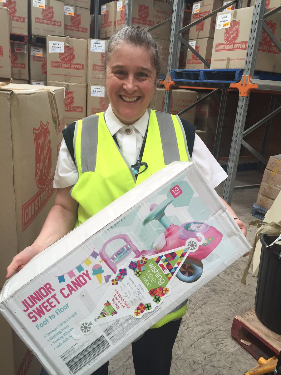 KarenTheSalvo's tweet photo. Generosity of people at Christmas time is just amazing! Thanks everyone! #HumansOfHope @salvosau https://t.co/uqCL8Rnc5V