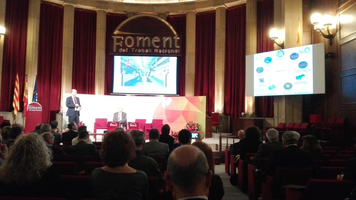jrmoleroyll's tweet photo. @xgallardor i X. Ayneto #Ideas2Value fent la xerrada "Un recorregut per les tecnologies facilitadores. Imaginem una fàbrica intel·ligent" https://t.co/niuFIs8dHg