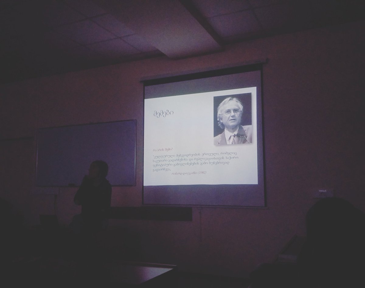 datolama's tweet photo. @RichardDawkins #selfishgene #memes #Georgia #University #Agruni #Agrunianthro #lecture https://t.co/oW4kHCHz5T