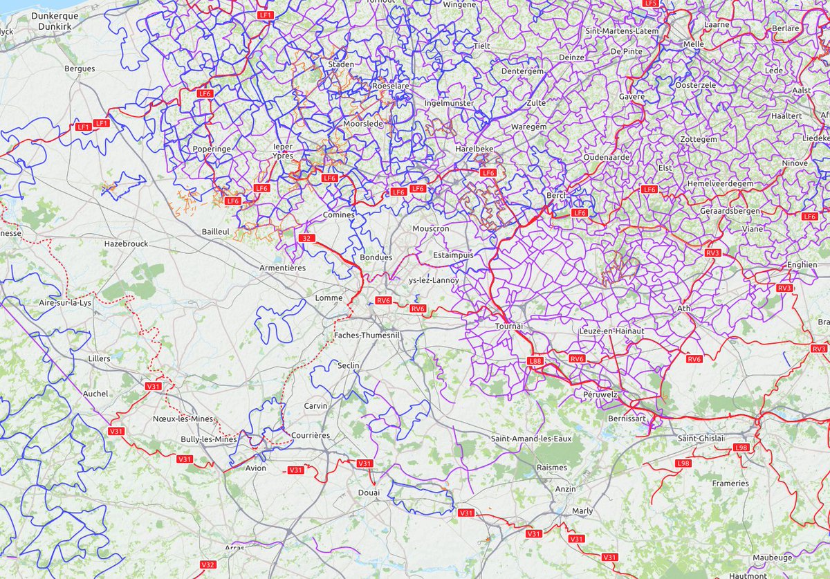carltonreid's tweet photo. Same topography, same language (sorta), but you can tell France from Belgium just from the cycleways. https://t.co/SwsDszXlUy https://t.co/R9R5cQzOEq