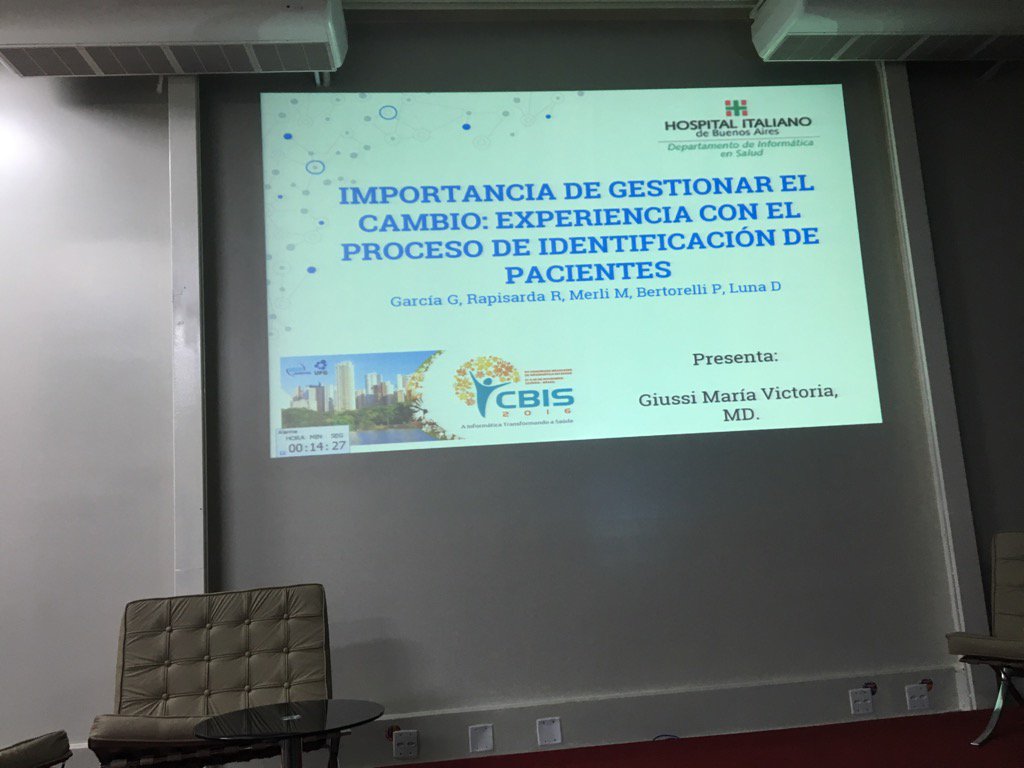 josef_rodriguex's tweet photo. #cbis2016 #infomedHIBA #hospitalitaliano Dra Victoria Giussi exponiendo https://t.co/EpuryxXTvg
