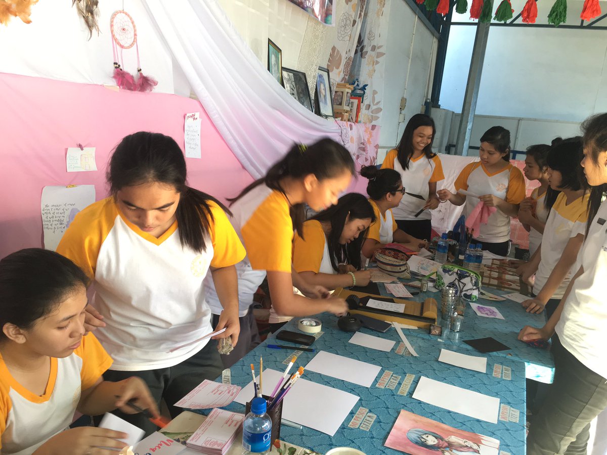 modestyxjustice's tweet photo. day 1 ✔️

thank you, everyone! don't forget our major events in day 2 (lettering workshop and calligraphy) ✨✨✨✨ https://t.co/AyyPMoYvTV