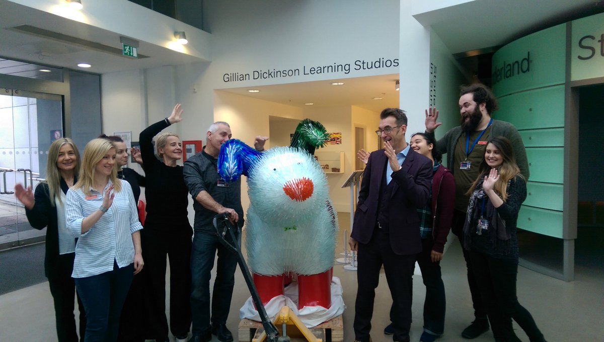 FrostbiteGNS's tweet photo. Well that's it i'm off to the #GreatNorthSnowdogs Fairwell event. I've had a pawsome time @NGC_GlassCentre Part 1 of #Frostbitesbigadventure https://t.co/PkehSRswJM