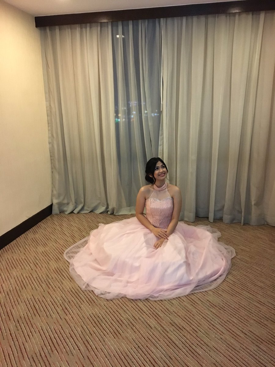 httpven's tweet image. BTS. #BonjourHeaven 
(cto)

Ganda ni bentot edo oh @Barber_Edward_