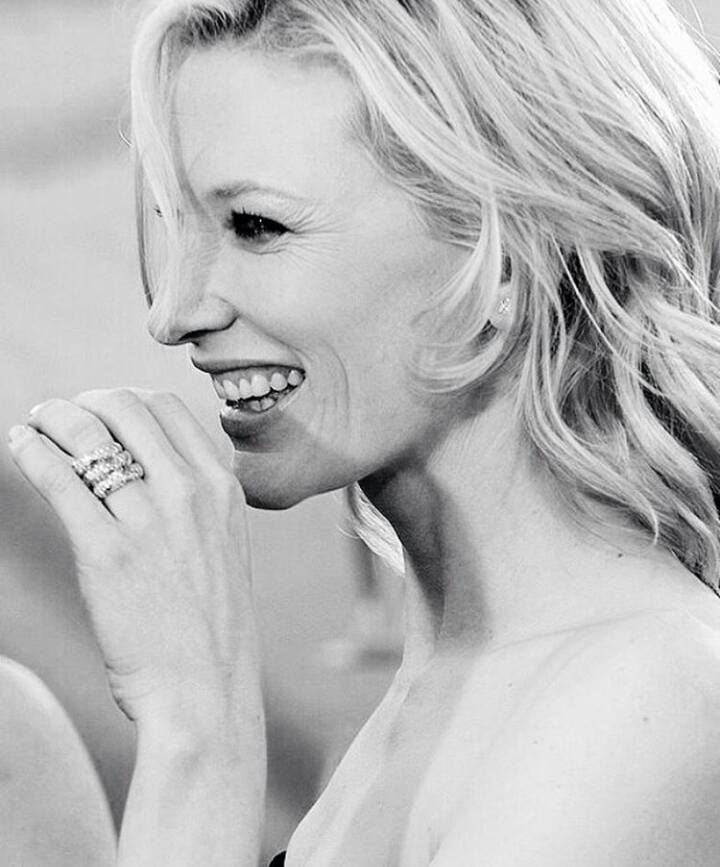 gio_paws's tweet photo. @Jana7380 @Ms_AlexVause_ @Vausexual_ @PlanetLemon @slatscan @carol_trash I hope it helps.. #beautifulsmile #HappyStartOfWeek💕😎 https://t.co/GJJiIlR5oy
