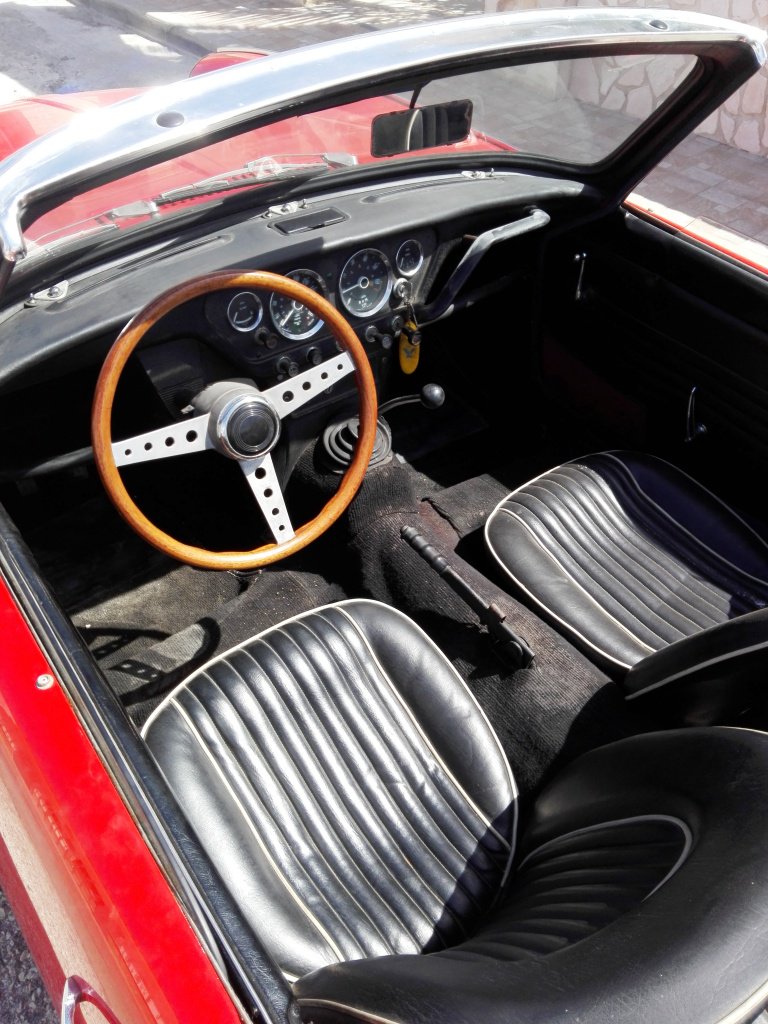 classicheauto's tweet photo. Triumph spitfire MK2,1967, Giovanni Michelotti Design, Officine Meccanica Ducati.
info:https://t.co/oN6eNWWMTv #triumphs #classicheauto https://t.co/AfJIqvSS7Y