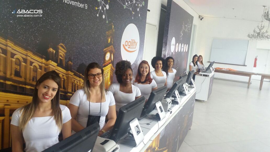 Abacos_Eventos's tweet photo. Mais um evento do início do mês, este voltado para profissionais de TI e áreas de negócios aconteceu no dia 09/11, no #VillaBlueTree. https://t.co/XiBUnK06DZ