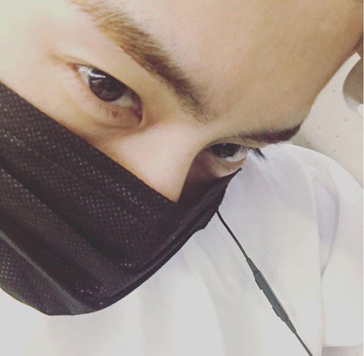 baekhyuneeoxe's tweet photo. 今更やけど知っといてほしいこと↓↓

✔️92line ナムジャ🙋‍♂️

✔️美容師やっとる

✔️ダンスとバスケ得意💃⛹️

✔️無言フォローはフォロバしやん

✔️年下でいきなりタメで話してくるやつは嫌い

✔️オッパ(ヒョン)って呼ばれると喜ぶ https://t.co/IjEtSfKF2o