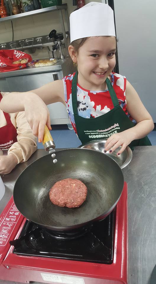 troops_jordan's tweet photo. Our kids cooking club runs every Saturday @SafeguardFusion for more information contact a team member today ! https://t.co/aY7G65ScDl
