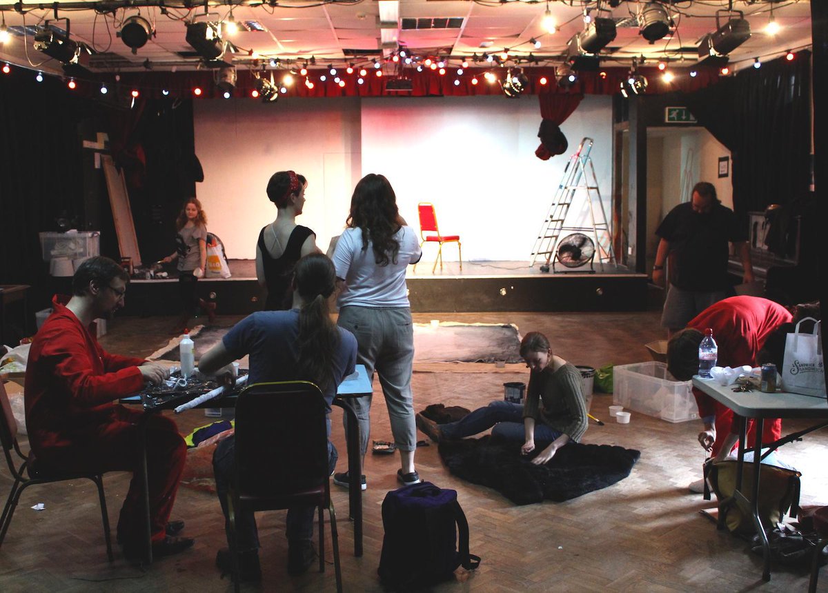 BITheatre's tweet image. Morning Bristol! It&apos;s OFFICIAL! #improv #theatre #bristol improvtheatre.co.uk/2016/11/28/bri…