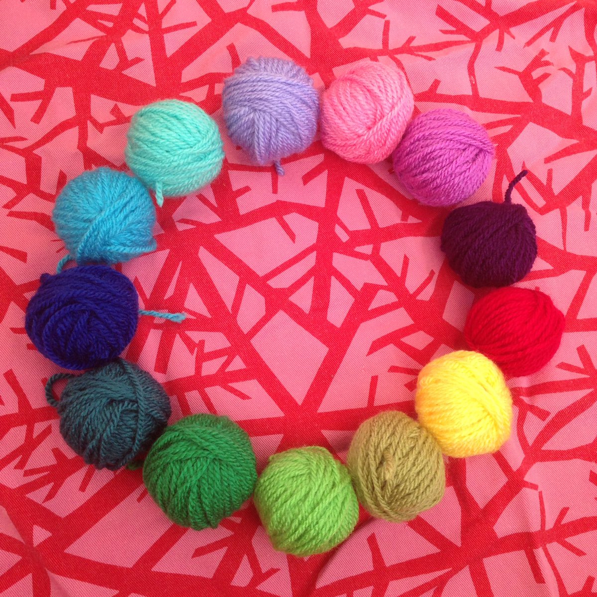 Check out the pretty colours:) facebook.com/captaincrafty/…