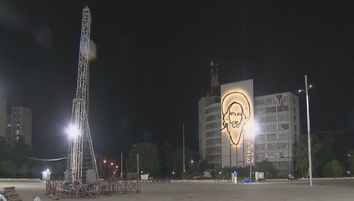 PREPS: Final touches are being made for Fidel Castro's memorial  bit.ly/2gxUdSD?utm_me… https://t.co/BctM88IVWA