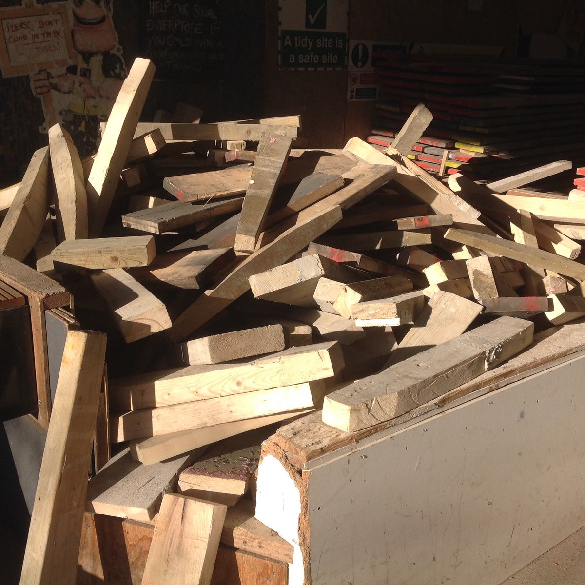 Come and collect some #freefirewood. Lots has come in this morning and another tonne on its way back here now!