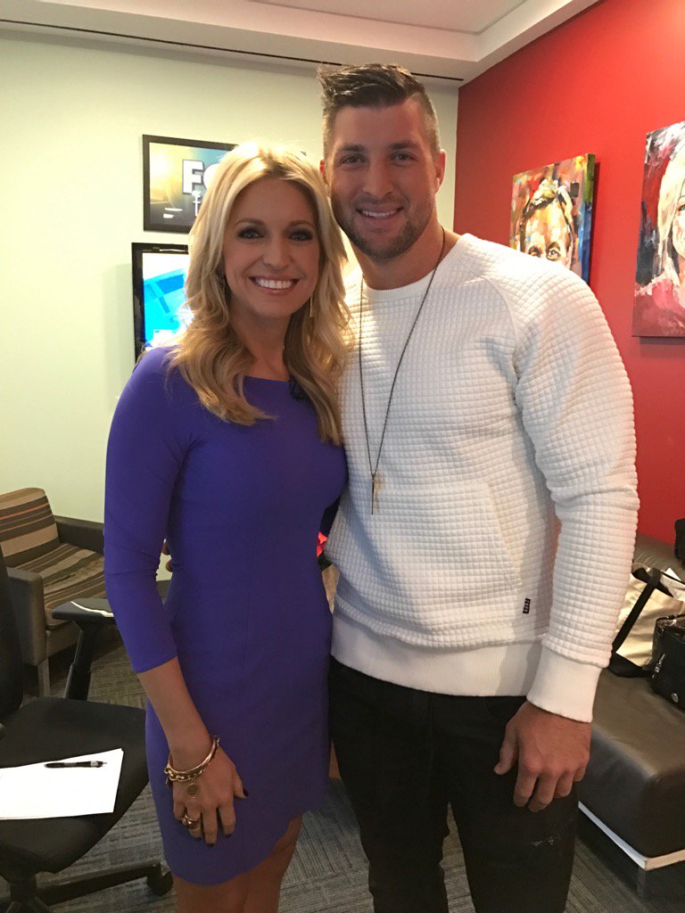 Ainsley Earhardt Wedding vrogue.co