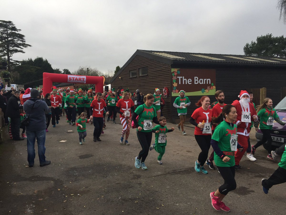 TNUncovered's tweet photo. Well done to the team from our sister magazine @RHUncovered for taking on the @StCHospice Santas vs Elves Fun Run! #getelfy #clausyoucan https://t.co/NFWilDcD09