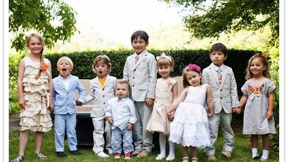 MarryMeMag's tweet photo. #MondayFunday It's hard keeping the kids entertained, but here are some ideas to help #weddingprobs https://t.co/M3or8NzmVp https://t.co/6r2JAF4jNT