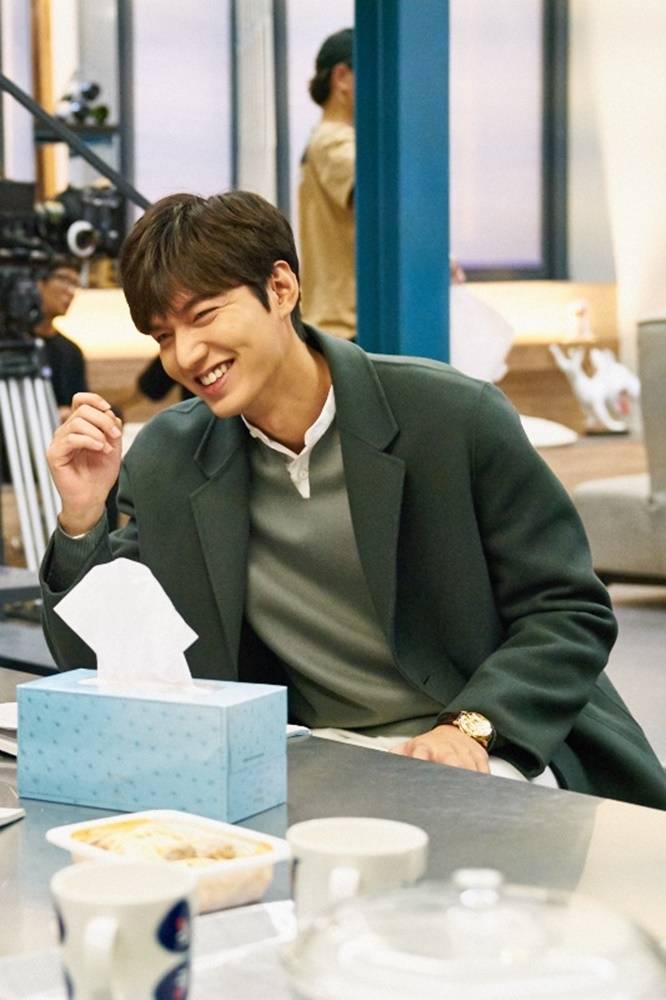 WeAreMinoz's tweet photo. 161128 NEW #LeeMinHo #이민호 BTS Photos - #LegendofTheBlueSea 💙🌊 https://t.co/PVSuyxboZH