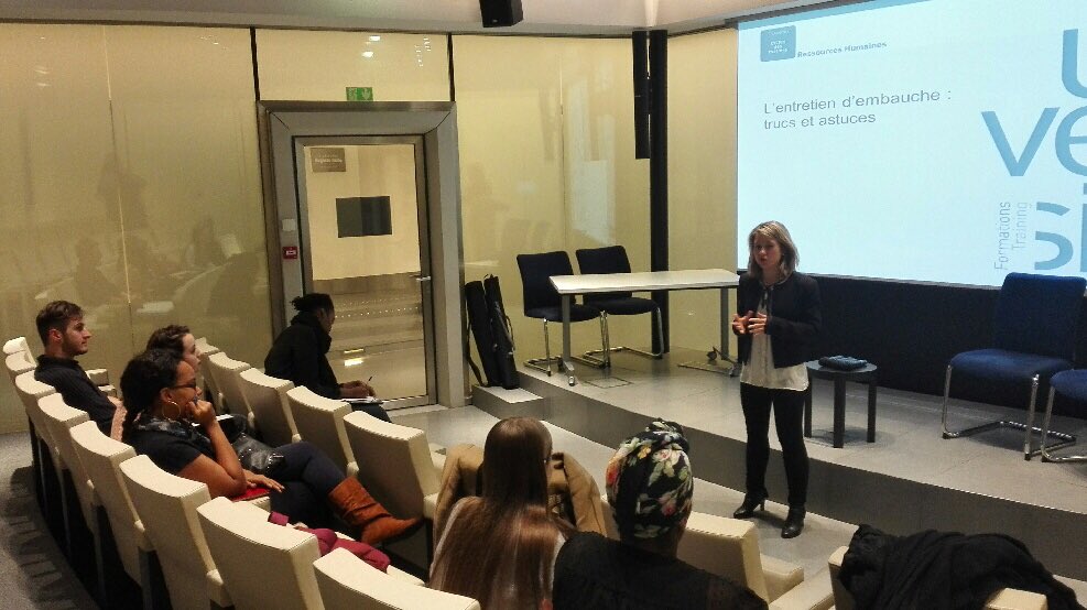 i_engagement's tweet photo. Des lauréats de l'Institut participent aujourd'hui à des ateliers coaching par les RH de @Bouygues_C.
#LiveIDE2016 https://t.co/Y63WUpAsqV